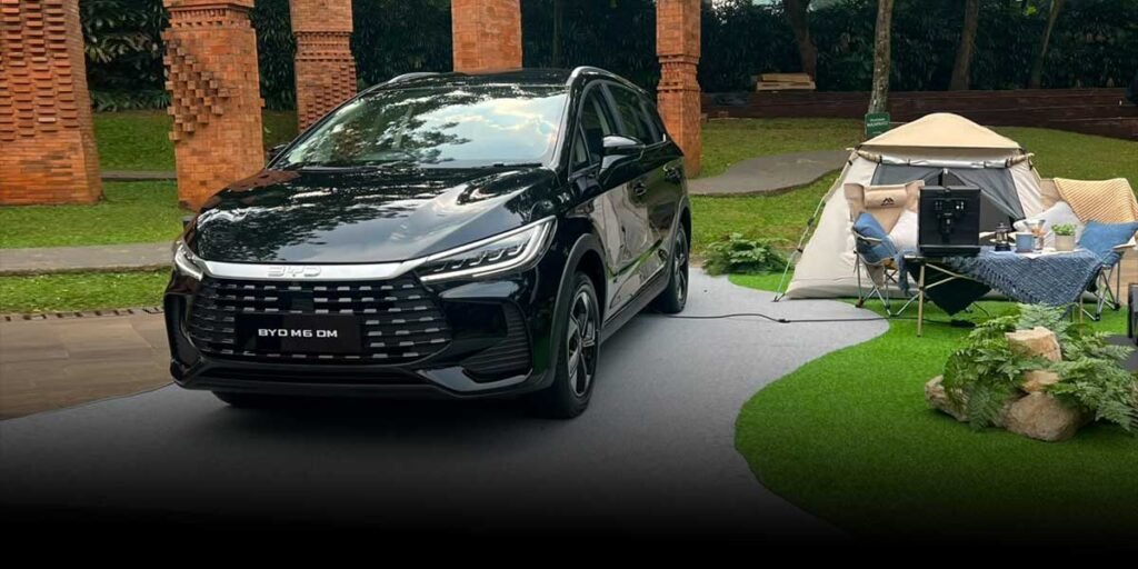 BYD M6 DM Classic Standard Pilihan MPV Hybrid Pertama